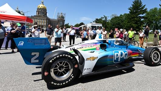 INDYCAR Drives Streets of Downtown Des Moines